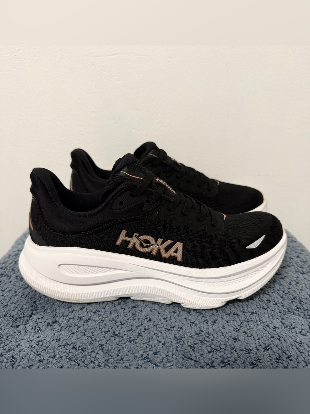 Hoka Bondi 9 Women's Black Sneakers with Rose Gold Logo and White Midsole